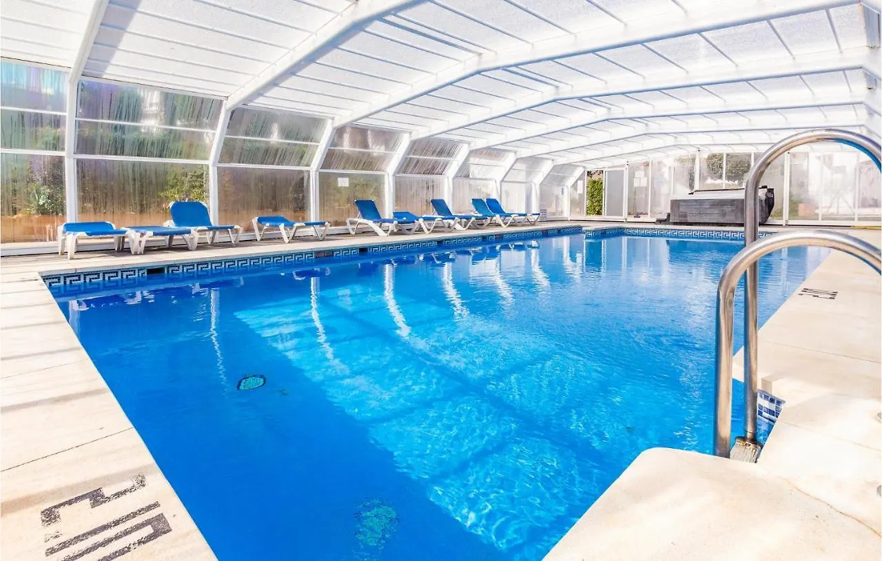 Amazing Apartment In Alcaucin With Wifi