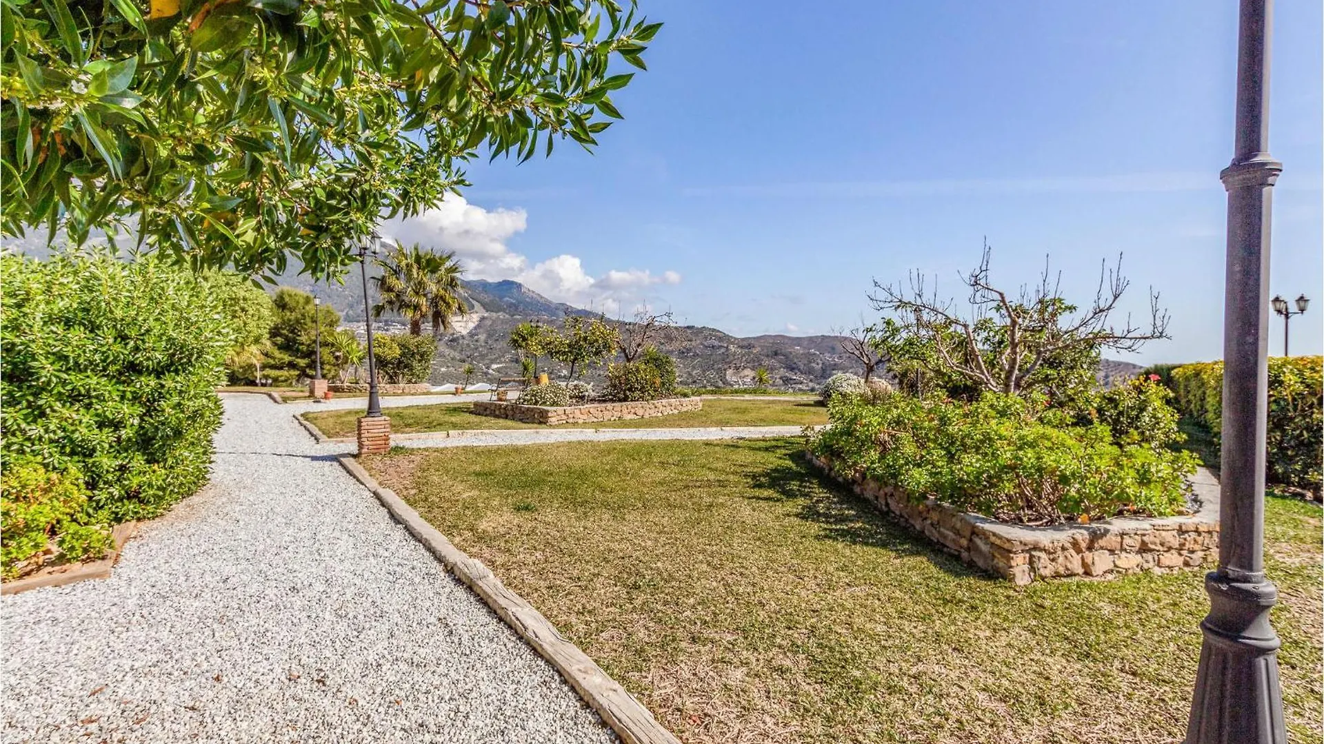 Amazing Apartment In Alcaucin With Wifi