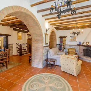  Holiday home Holiday El Pilarillo Piscina Compartida